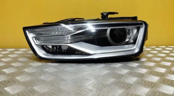 Audi Q3 8U Headlight/headlamp 8U0941005E 2126