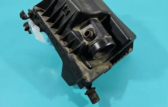 Chevrolet Cruze Air filter box 13272754 IMPRK1473020