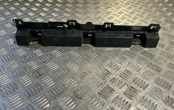 Sill/side skirt trim