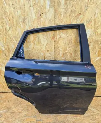 Hyundai Kona I Rear door