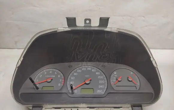 Volvo S40, V40 Speedometer (instrument cluster) 30857573