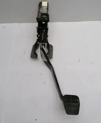 Mitsubishi Colt CZ3 Brake pedal 4620A036