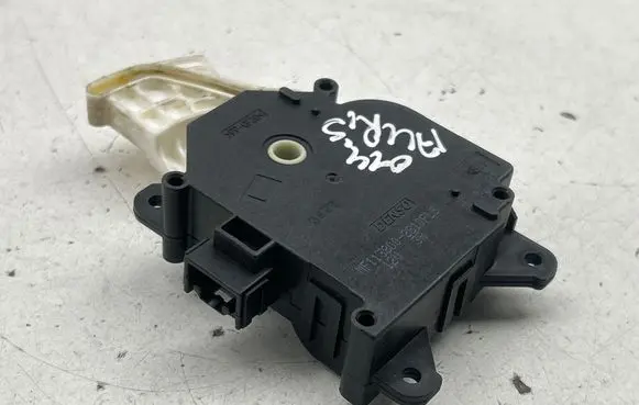 Toyota Auris E180 Air flap motor/actuator MF1138002810