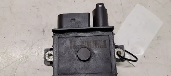 BMW 1 E81 E87 Glow plug pre-heat relay 0522120102 79800006