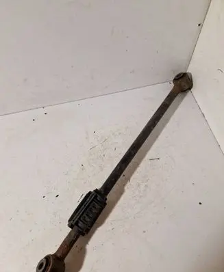 Rear control arm