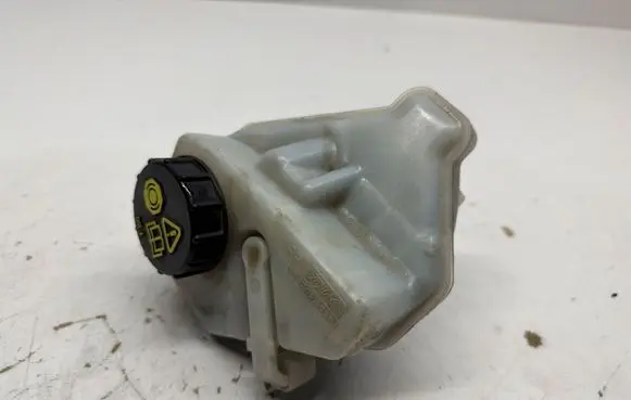 Volvo XC60 Brake fluid reservoir 03350885571