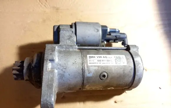 Volkswagen Golf VII Starter motor 02Z911024L