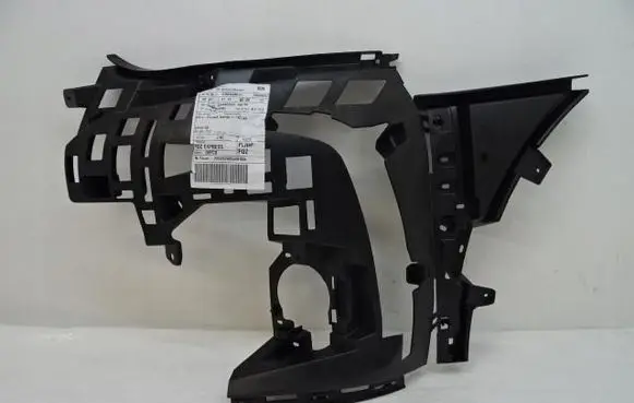 Citroen DS7 Crossback Front bumper mounting bracket 9819738080