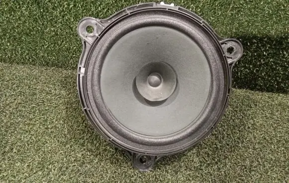 Renault Trafic III (X82) Subwoofer speaker 28156