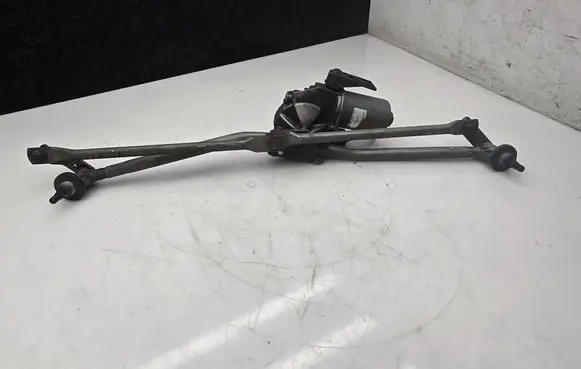Mercedes-Benz Sprinter W906 Front wiper linkage and motor 405146