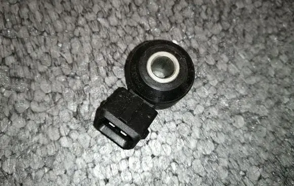 Nissan Note (E11) Detonation knock sensor S119337001