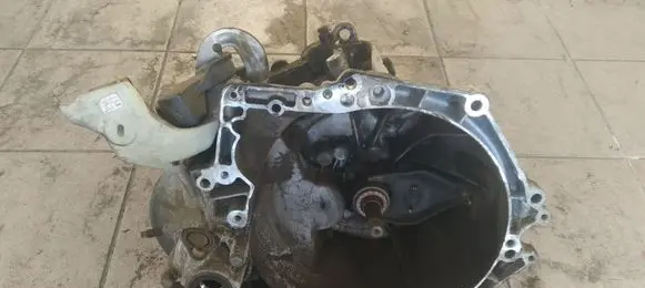 Peugeot 207 Manual 6 speed gearbox 20DP77
