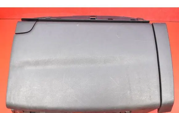 Ford S-MAX Glove box