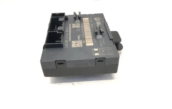 Audi Q7 4L Door control unit/module 8K0959795B 4F0959795M