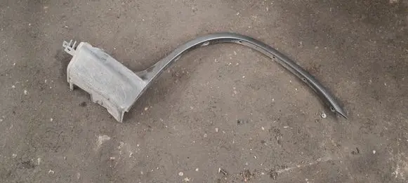 BMW X5 E53 Front arch trim 8402334