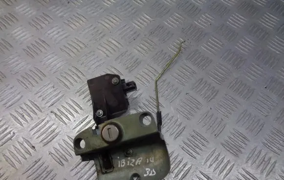 Seat Ibiza III (6L) Tailgate lock latch 