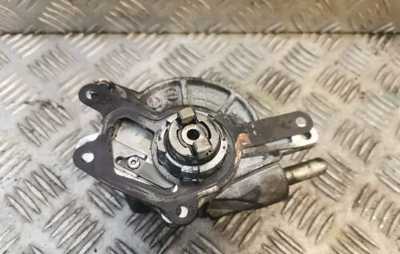 Mercedes-Benz CLS C219 Vacuum pump 6420160280 A6420160280