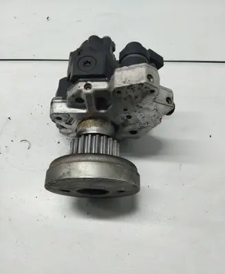 Audi A6 S6 C6 4F Fuel injection high pressure pump 059130755E 0445010090