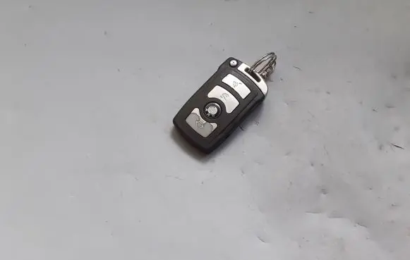 BMW 7 E65 E66 Ignition key/card 695904601