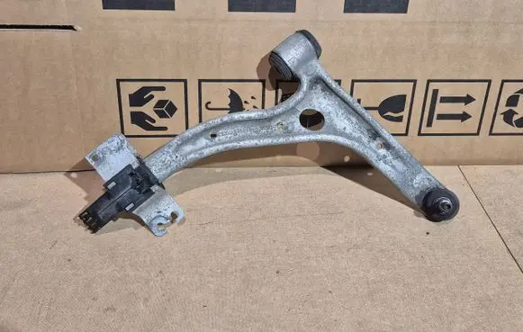 Mercedes-Benz B W246 W242 Front lower control arm/wishbone A2463330400