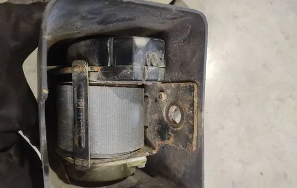 Jeep Wrangler Rear seatbelt 2AT572151 IN70115 2P1031135