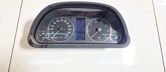 Speedometer (instrument cluster)