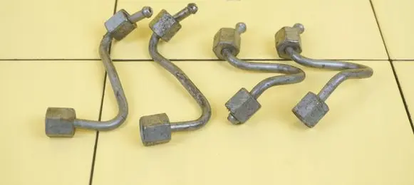 Mercedes-Benz A W176 Fuel injector supply line/pipe 651930