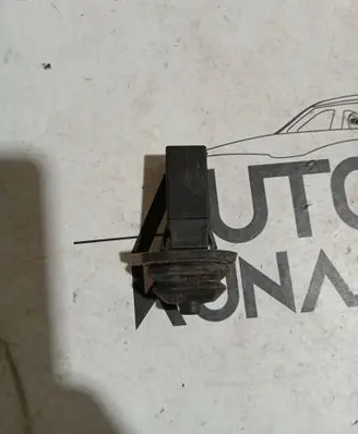 BMW 3 E90 E91 Fuel tank opening switch 82289392