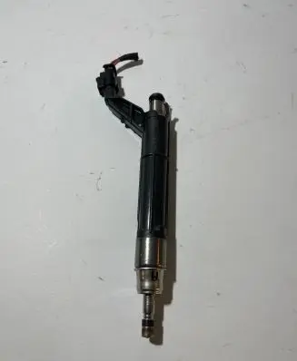 Porsche Cayenne (9Y0 9Y3) Fuel injector 06M906036T 135700178 06M906A02