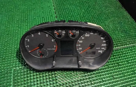 Audi A3 S3 8L Speedometer (instrument cluster) 8L0919880AX