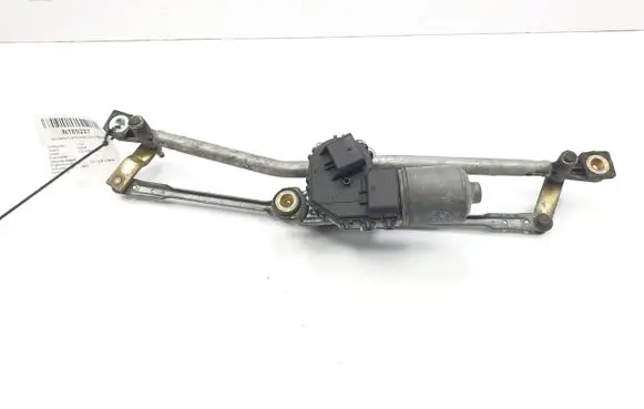 Ford Mondeo Mk III Front wiper linkage 1S71-17504-AF
