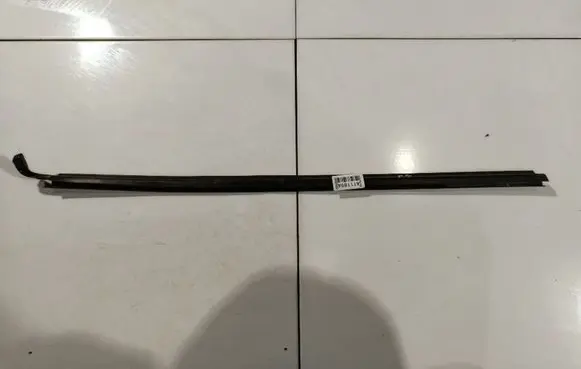 Peugeot 406 Front door glass trim molding 