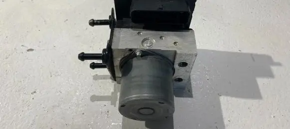 Audi A5 8T 8F ABS Pump 8K061451