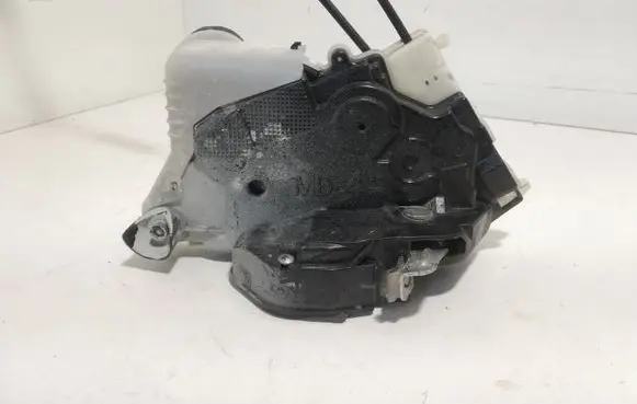 Toyota Prius (XW30) Front door lock