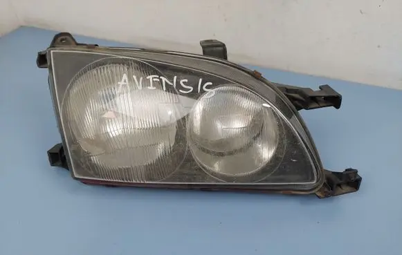 Toyota Avensis T220 Headlight/headlamp 54533365