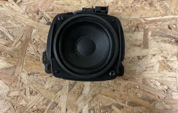 Audi A8 S8 D3 4E Front door speaker 288851001