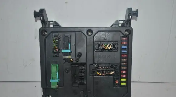 Volkswagen Sharan Fuse module 7M3962258AG