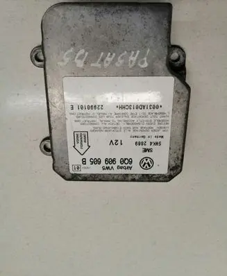 Volkswagen PASSAT B5 Airbag control unit/module 6Q0909605B
