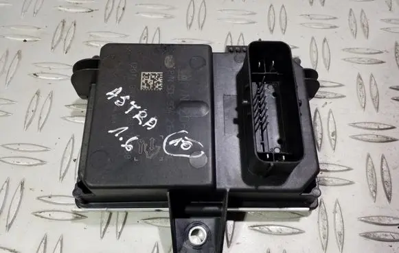 Opel Astra J Fuel injection pump control unit/module 20867260 5DE93421601AC 93405200