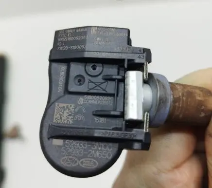 Tire pressure sensor