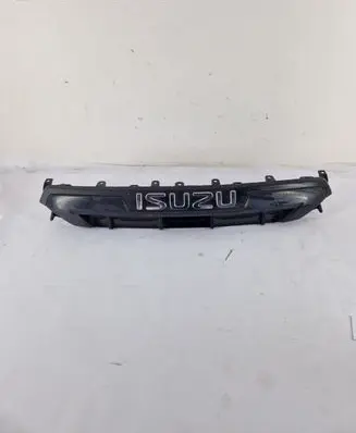 Isuzu D-Max Front grill 