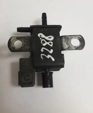 BMW 3 E36 Fuel pressure sensor 742243 11742243