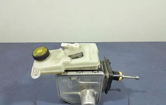 BMW X7 G07 Master brake cylinder 5A30752