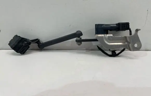 BMW Z4 g29 Headlight/headlamp level sensor 6895466