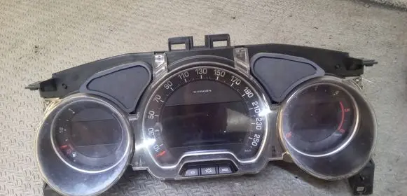 Citroen C5 Speedometer (instrument cluster) 9665557480