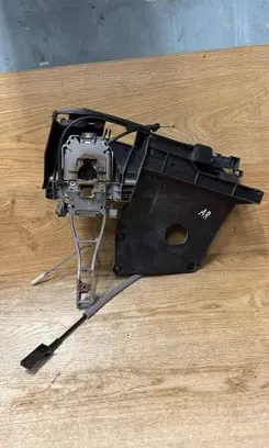Volvo V70 Front door lock 30661072 983049103