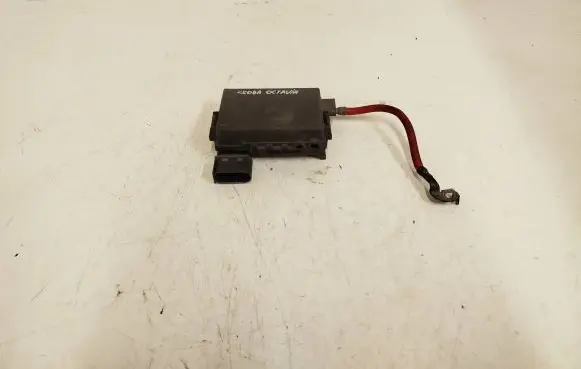 Skoda Octavia Mk1 (1U) Fuse module 1J0937550