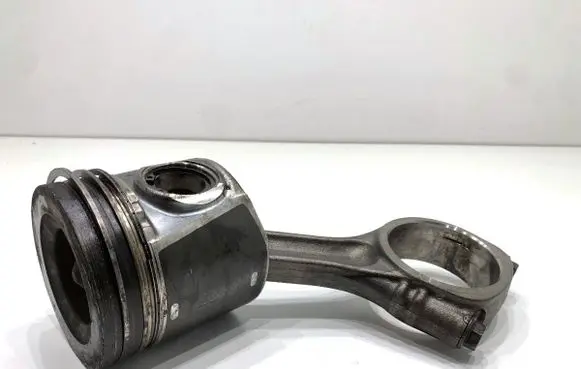 Fiat Ducato Piston with connecting rod 