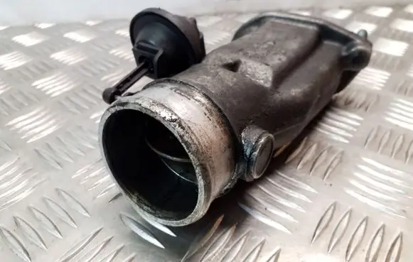Audi A6 S6 C5 4B Throttle valve 4B0145950