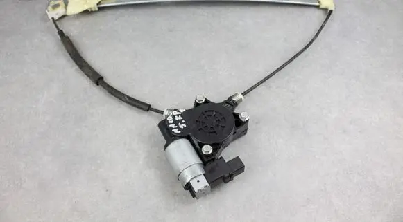 Mazda 6 Front door window regulator with motor GJ6A5958X CM011760